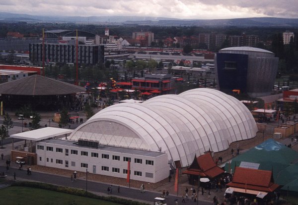 expo2000_japan5.jpg